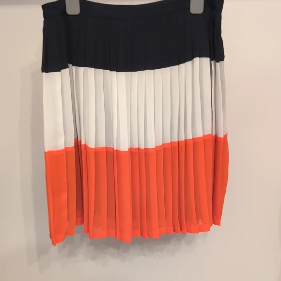 Banana Republic Size 4 Colorblock Pleated Skirt - Navy, White, and Orange - Picture 1 of 3